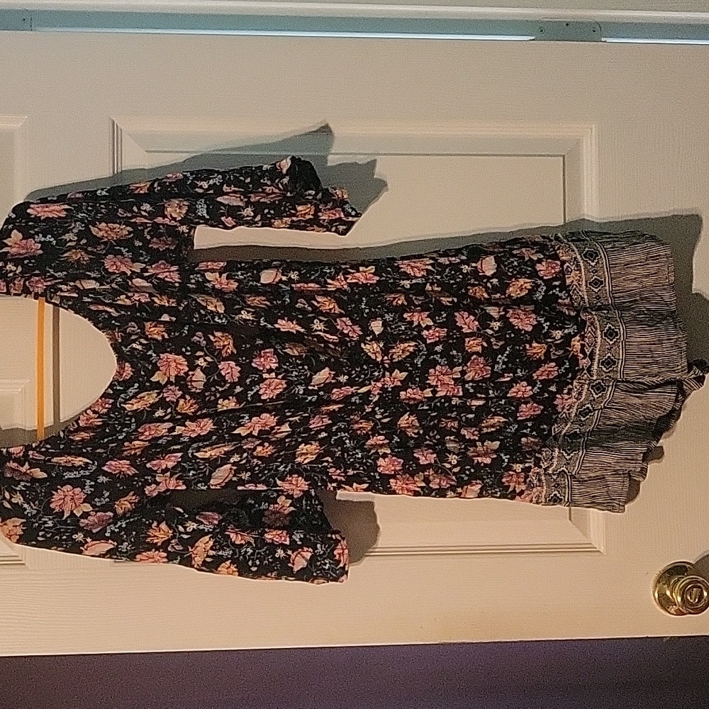 Exhilaration shorts/jumper S 🎁Bundle only🎁